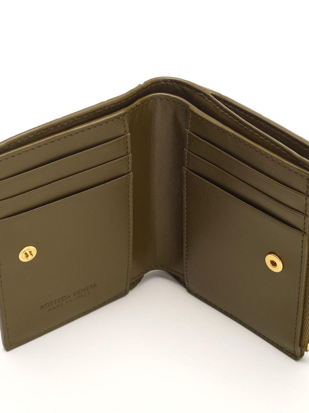 Al Duca D'Aosta Bottega Veneta Portafoglio Intrecciato Bi-Fold piccolo Offerta esclusiva