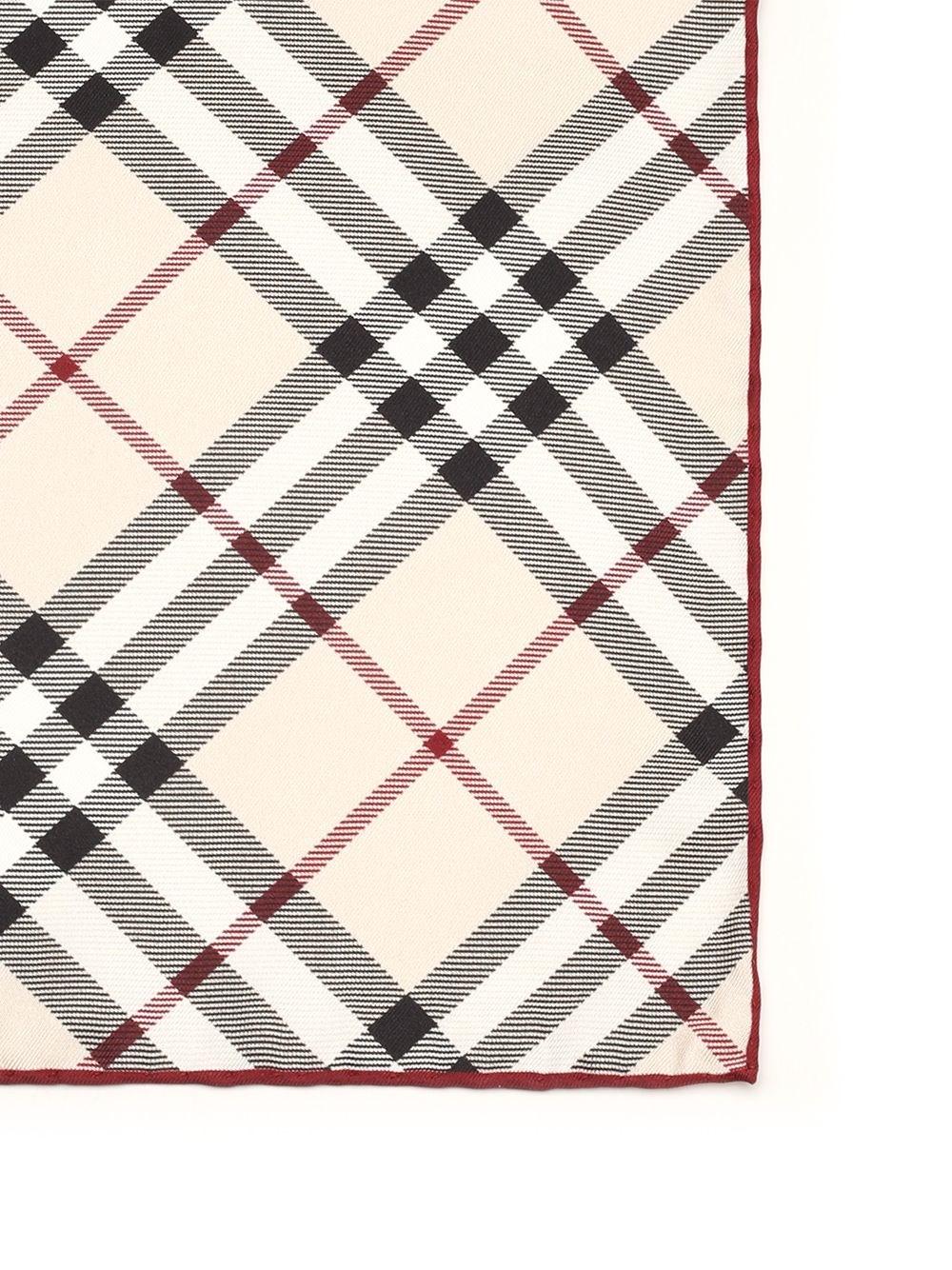 Al Duca D'Aosta Burberry Foulard in seta Check Fino al 65% di sconto