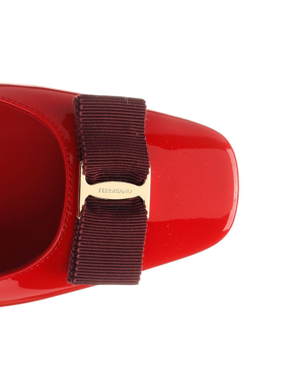 Al Duca D'Aosta Ferragamo Slingback fiocco "Vara" Comprane uno, ottenene uno gratis